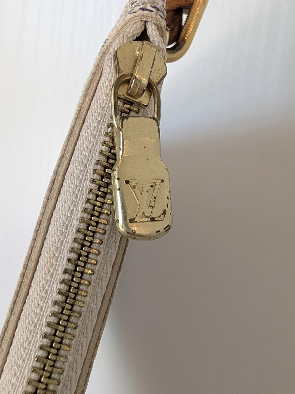 Louis Vuitton Damier Azure Neverfull Pochette